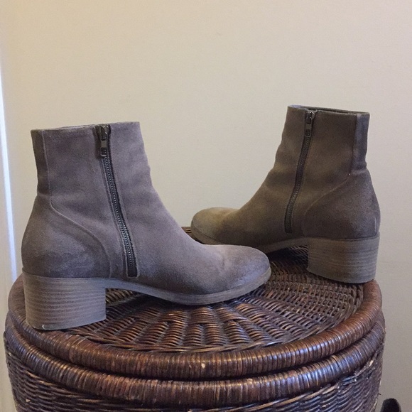 Vince Booties size 8.5 made in Italy - Picture 7 of 7